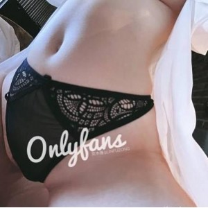 绿帽Renqi奇怪器具荒木薇-独家OnlyFans福利